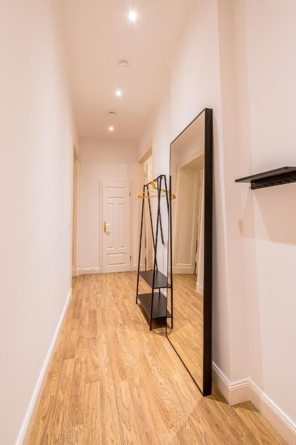 Leben Wie Ein Kreuzberger Altbau Charme Mit Stuck In Bester Kiezlage Berlin Extérieur photo