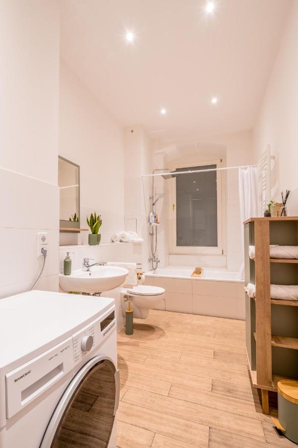 Leben Wie Ein Kreuzberger Altbau Charme Mit Stuck In Bester Kiezlage Berlin Extérieur photo
