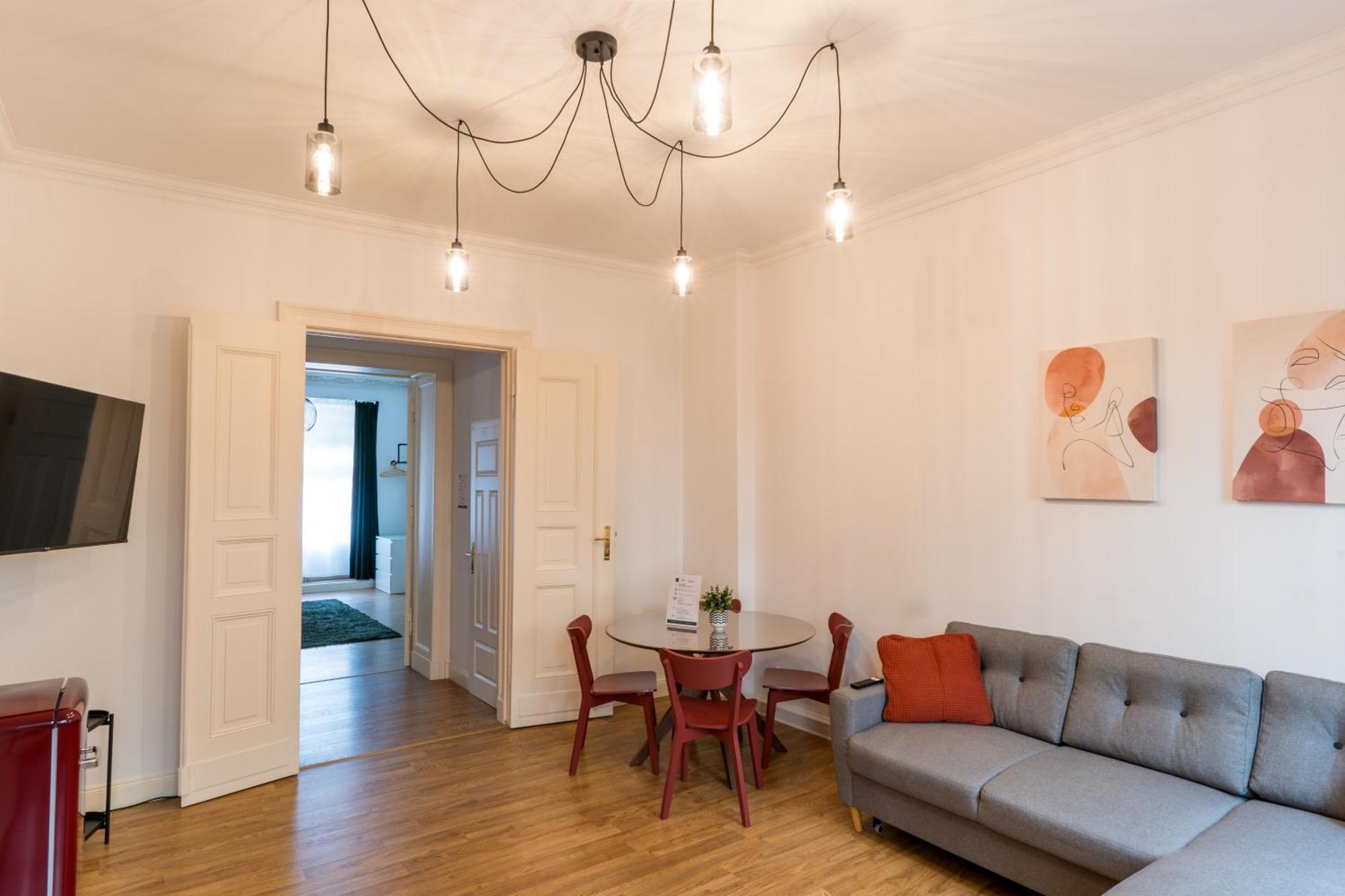 Leben Wie Ein Kreuzberger Altbau Charme Mit Stuck In Bester Kiezlage Berlin Extérieur photo